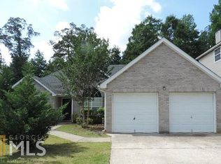 5563 Sapphire Cir, Ellenwood, GA 30294