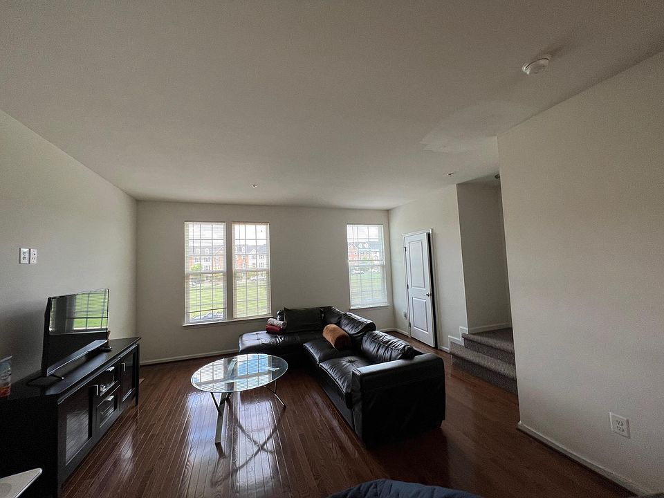 5347 S Center Dr, Greenbelt, MD 20770 Zillow