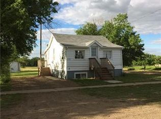 132 S 3rd Ave E, Empress, AB T0J1E0