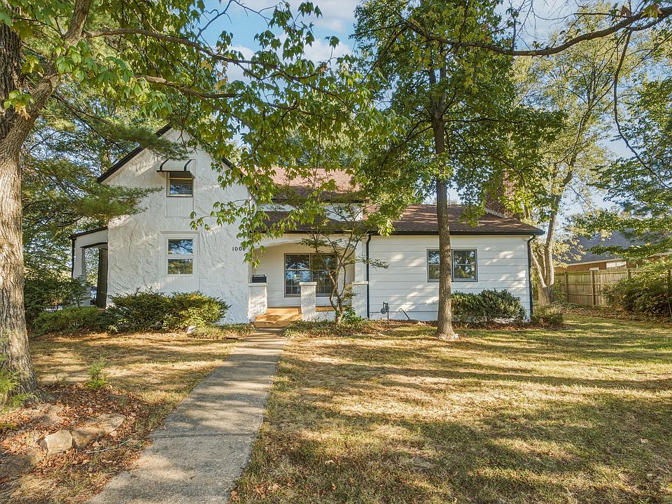 1st image of 1000 E Sycamore Street