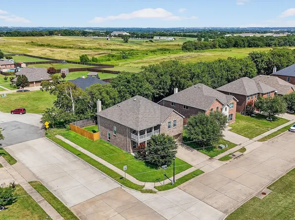 4515 Hummingbird Dr, Sherman, TX 75092