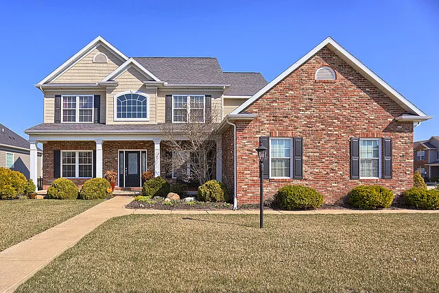 2119 Leahs Ln photo 1