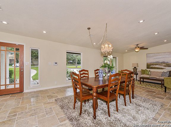 3rd image of 1827 La Sombra Dr