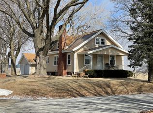 1998 College St, Elk Horn, IA 51531