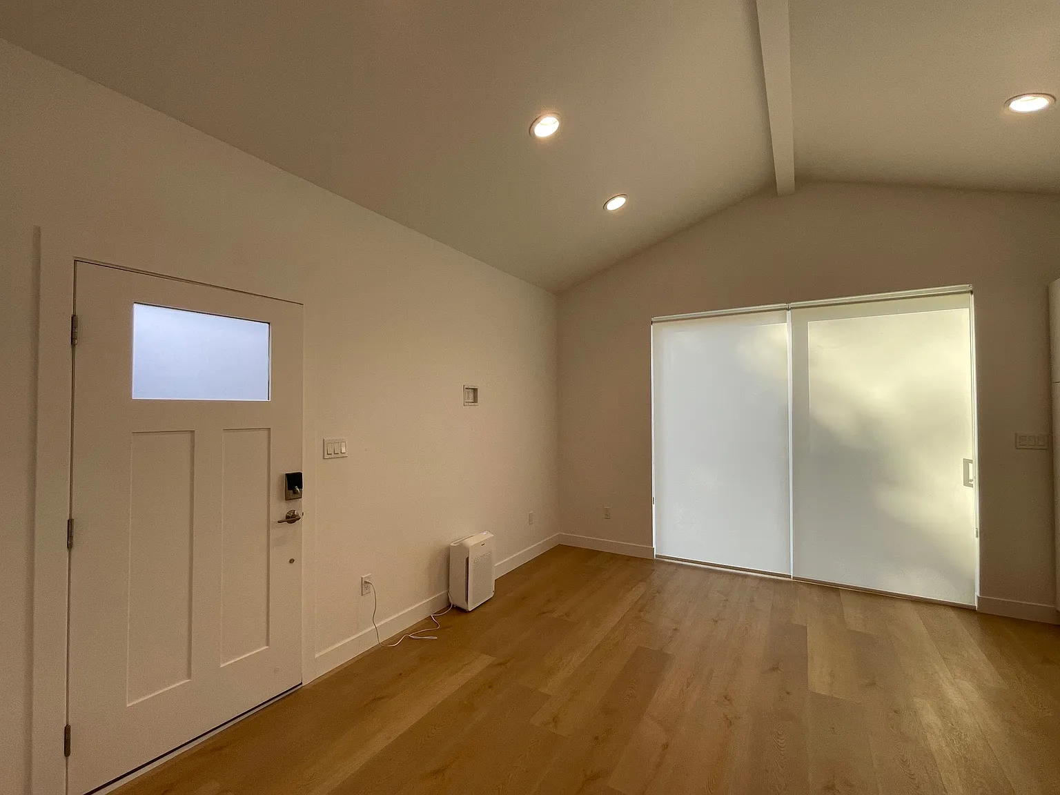 1 bed, 465 sqft, $3,500 — Photo 3