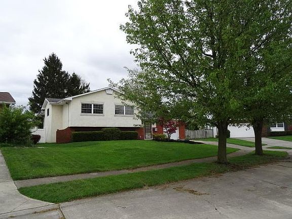 3rd image of 2943 Sawyer Ct