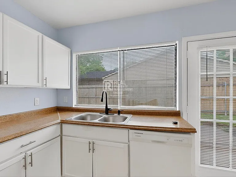 5217 Aberdean Trl — Photo 25