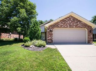 4205 Treesdale Dr, Sellersburg, IN 47172