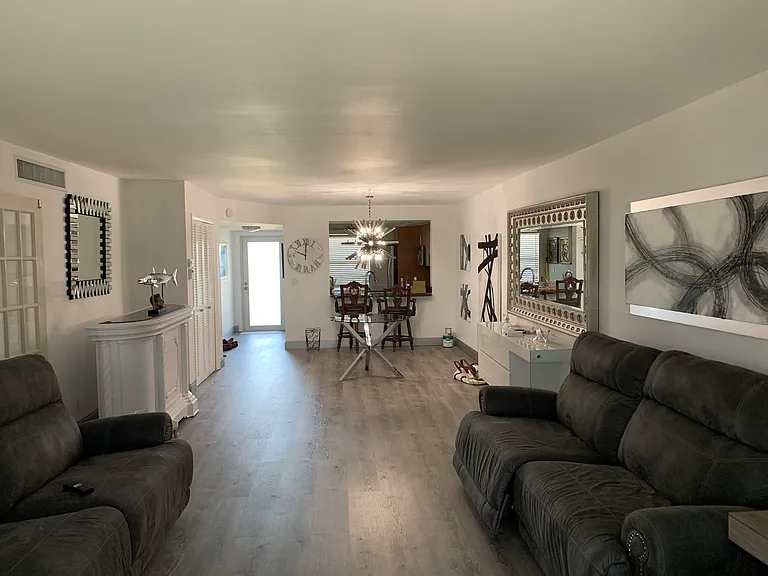3 Centerview Dr — Photo 2