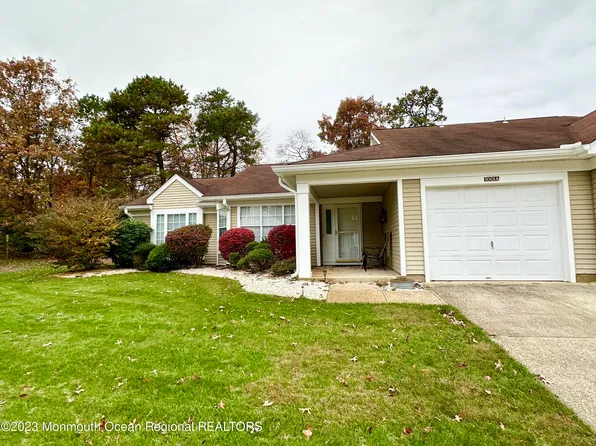 1001A Thornbury Lane, Manchester, NJ 08759