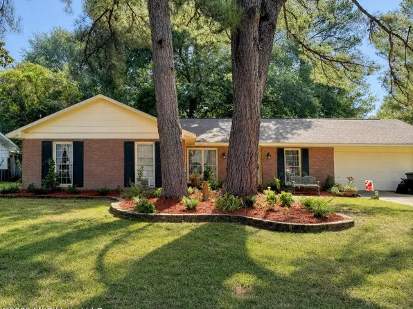 5154 Sunnyvale Dr, Jackson, MS 39211