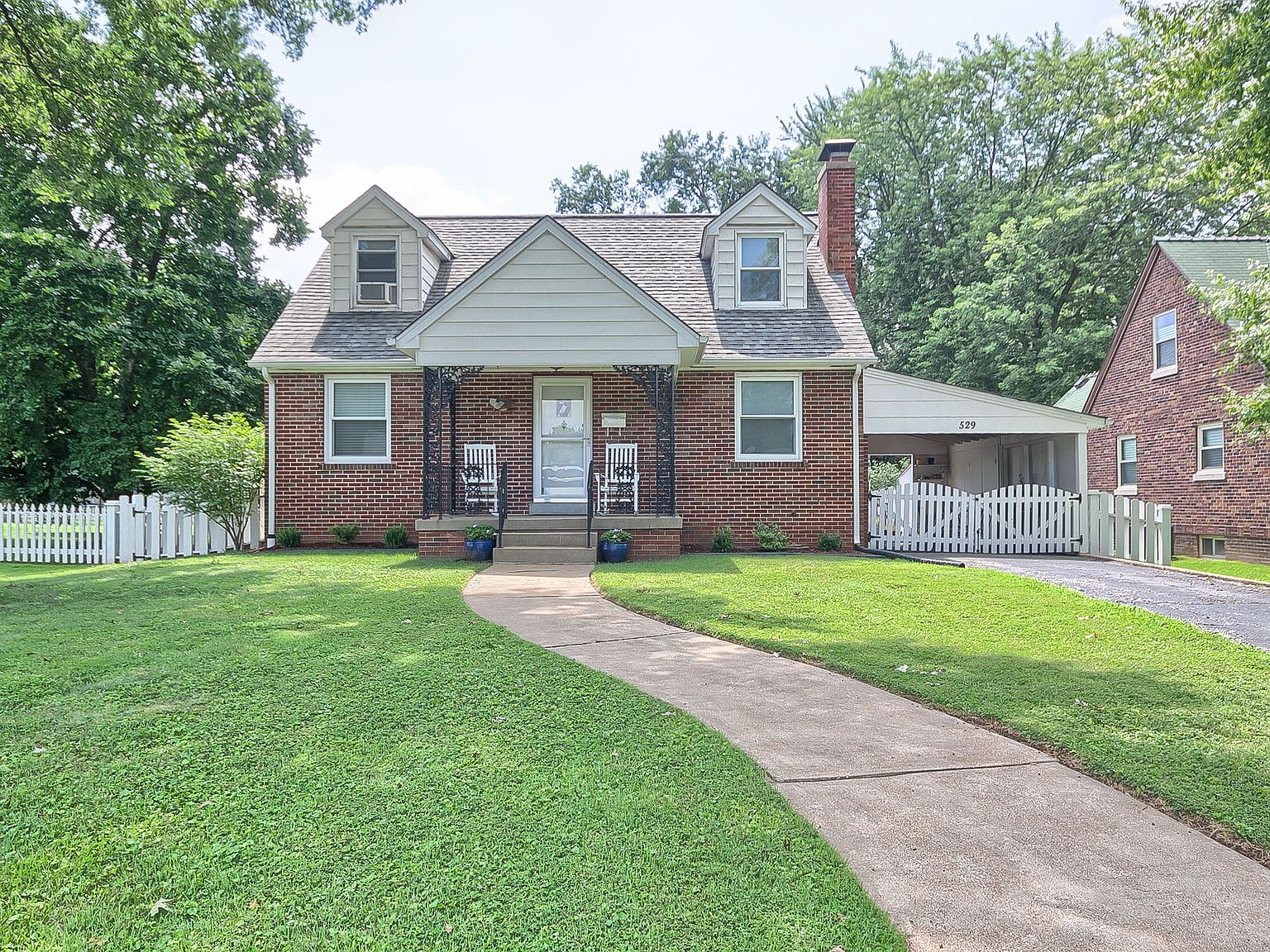 529 Garden Blvd, Belleville, IL 62220 | Zillow