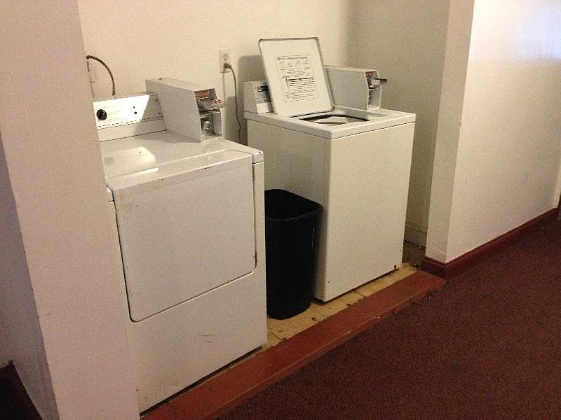 2nd image of 240 Kelton St #17