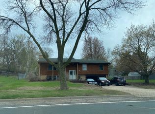 2605 River Hills Dr, Burnsville, MN 55337