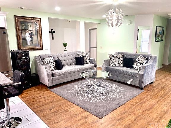 5th image of 11350 Tondela St