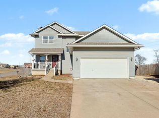 2512 Mainsgate Dr, Augusta, KS 67010