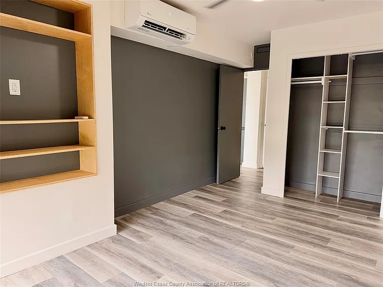 111 Riverside Dr E #215 — Photo 13