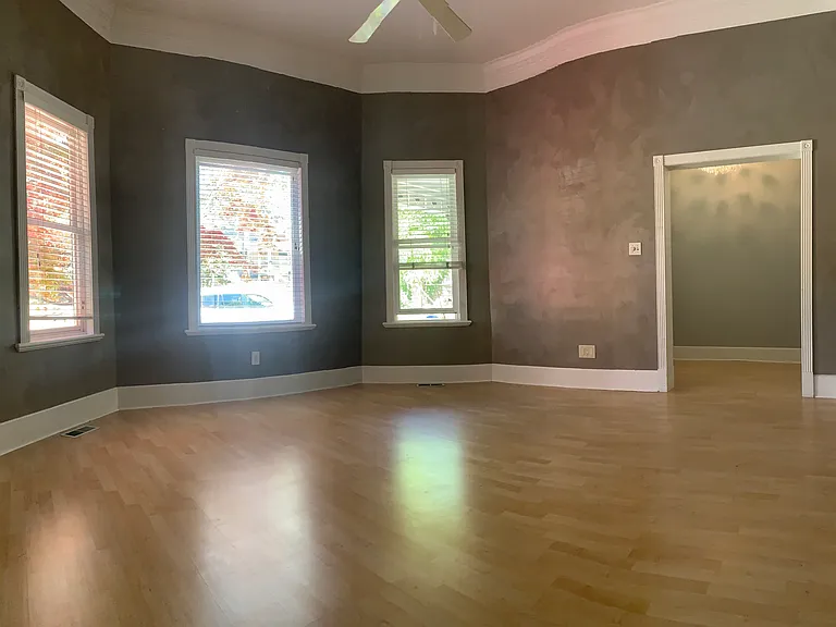 1128 E 3rd Ave — Photo 4