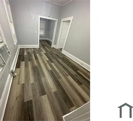 1163 E 18th St — Photo 11