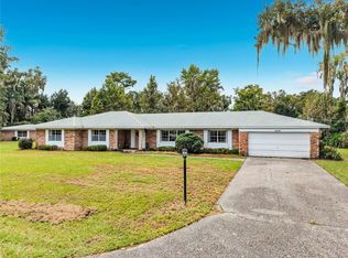 8038 Spring Dr, Yalaha, FL 34797