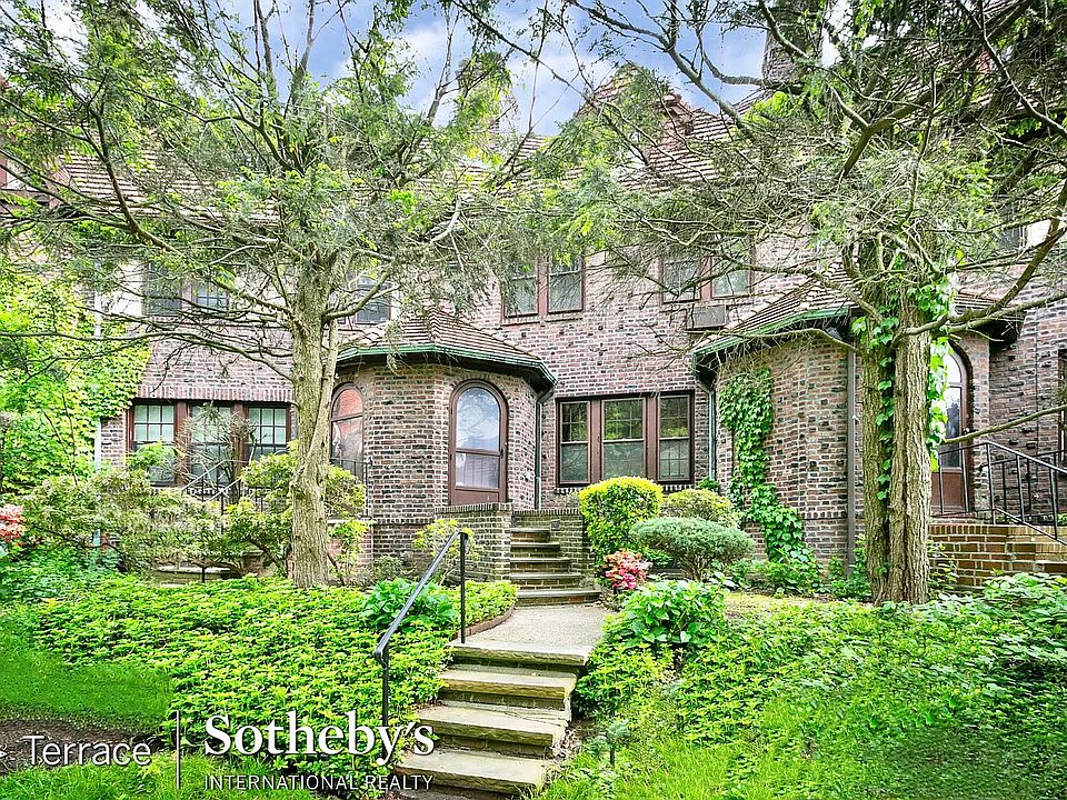 5 Archway Pl, Forest Hills Gardens, NY 11375 Zillow