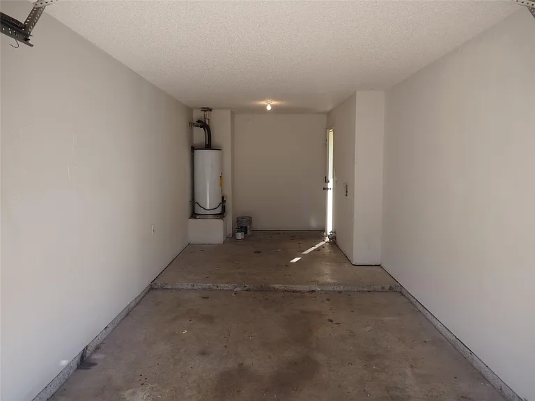1403 Hermitage Dr — Photo 16