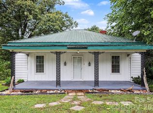 58 Poplar St, Great Falls, SC 29055