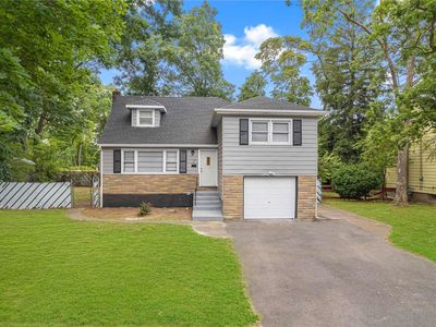 54 Hausch Boulevard, Roosevelt, NY, 11575