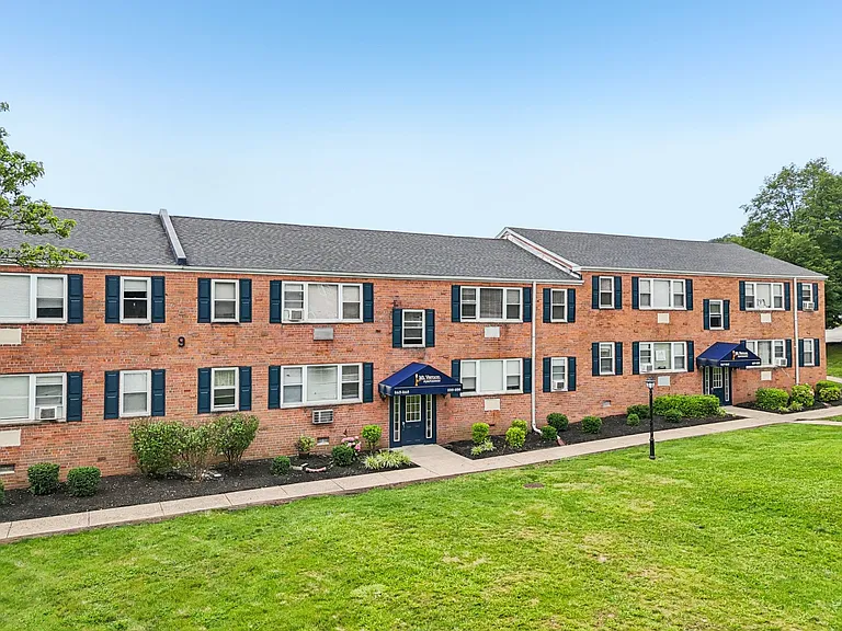 Welcome to Mt. Vernon Apartments, where modern convenience meets comfort. Enjoy spacious layouts, beautifully landscaped grounds, and a welcoming community atmosphere. Don't miss out on your new home. Schedule a tour today!