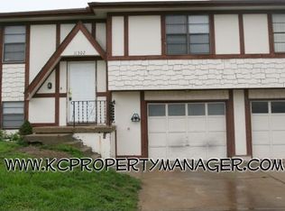 11302 Indiana Ave, Kansas City, MO 64137