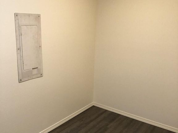 5th image of 12504 109th Avenue Ct E