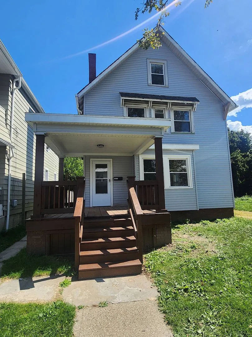 2057 W 99th St photo 1