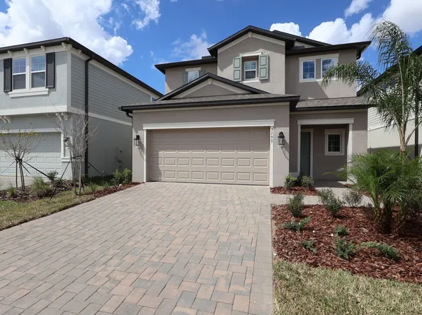 3195 Fall Harvest Dr, Zephyrhills, FL 33540
