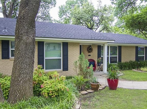 2nd image of 6868 Blackwood Dr