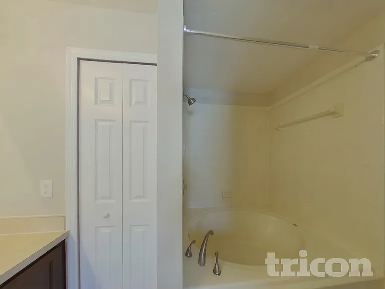 317 Covent Gardens Pl — Photo 11