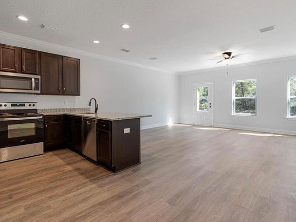 4th image of 1734 Sound Haven Ct