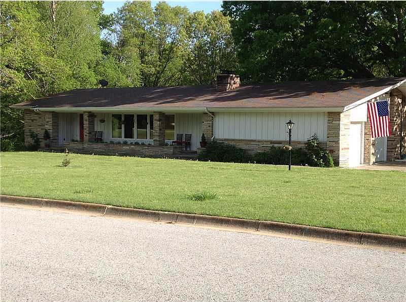 1st image of 708 Sky Mountain Dr