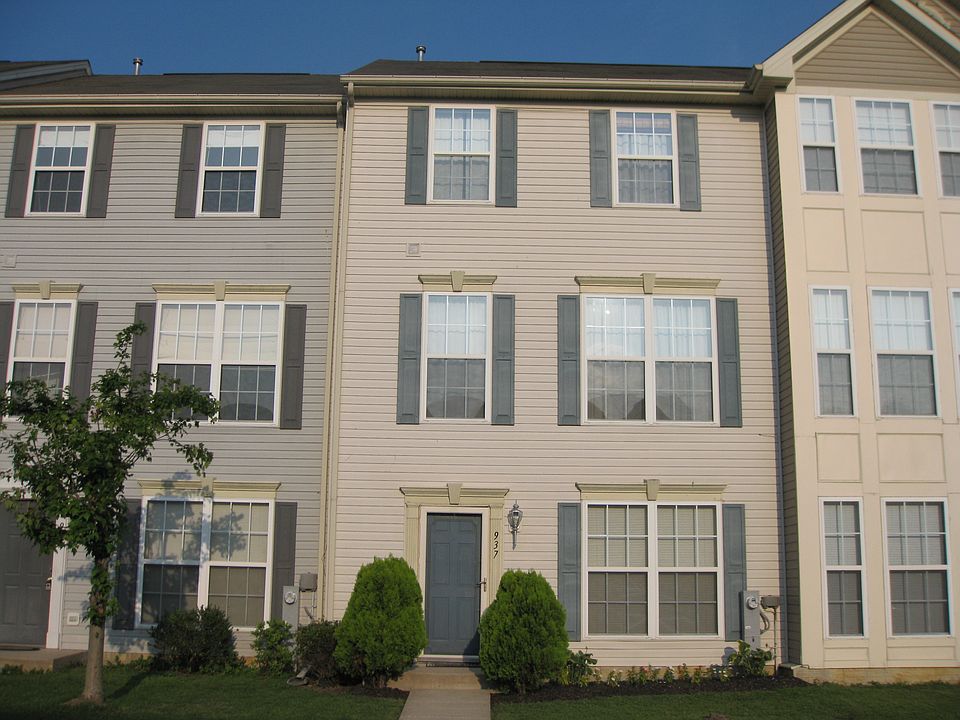1st image of 937 Pirates Ct