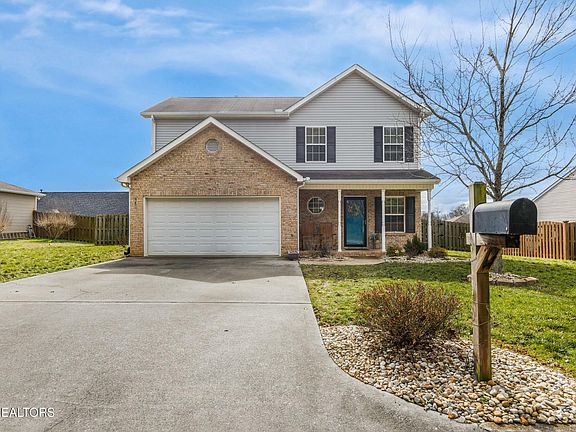 2nd image of 948 Llewellyn Ln