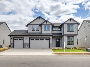 769 E Wilson St, Carlton, OR 97111