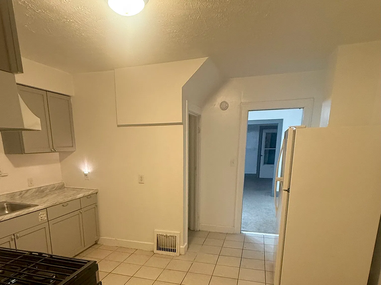 3 bed, 1150 sqft, $1,175 — Photo 2