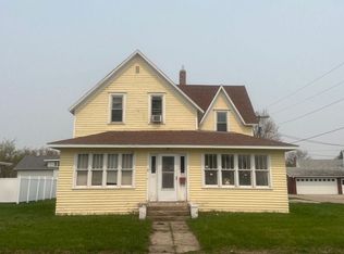 513 11th Ave, Langdon, ND 58249