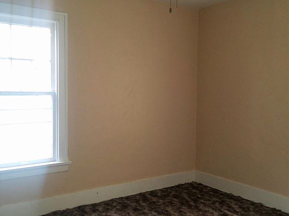 2nd image of 2805A E Jules St
