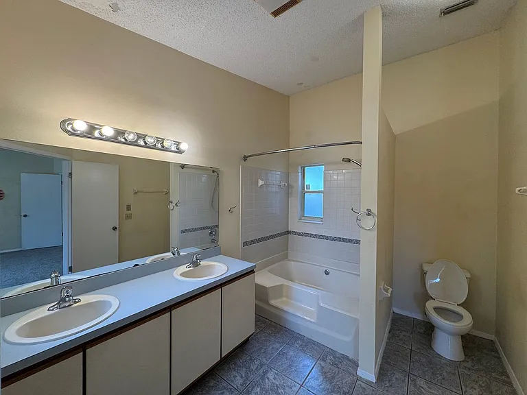 8055 Creedmoor Dr — Photo 4