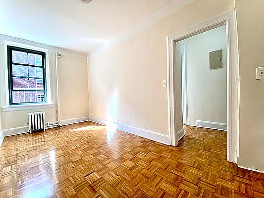 2nd image of 504 E 79th St APT 6B