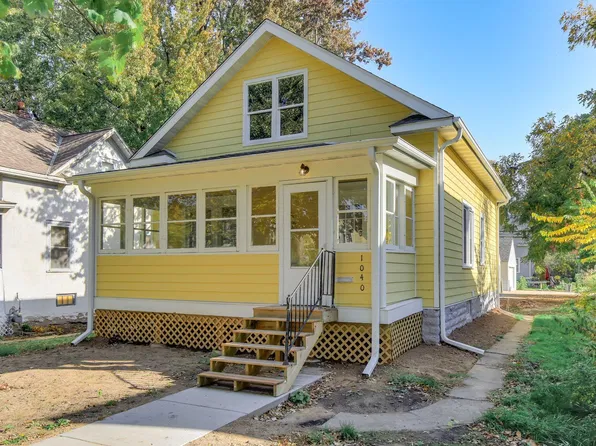 1040 24th Ave SE, Minneapolis, MN 55414