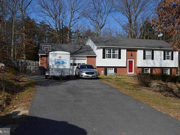 2nd image of 35900 Sycamore Ct