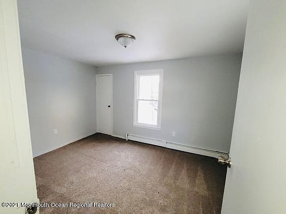 5th image of 116 6th St APT 1