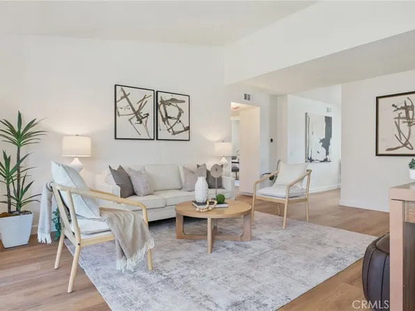 23280 Orange Ave APT 6, Lake Forest, CA 92630