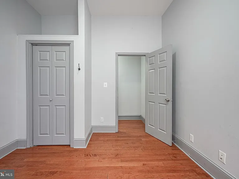 1525 Tasker St #1R — Photo 18